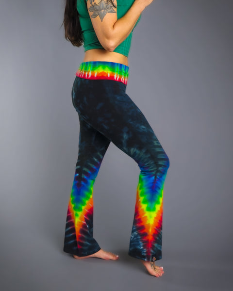 Rainbow Arrows at Midnight Yoga Pants